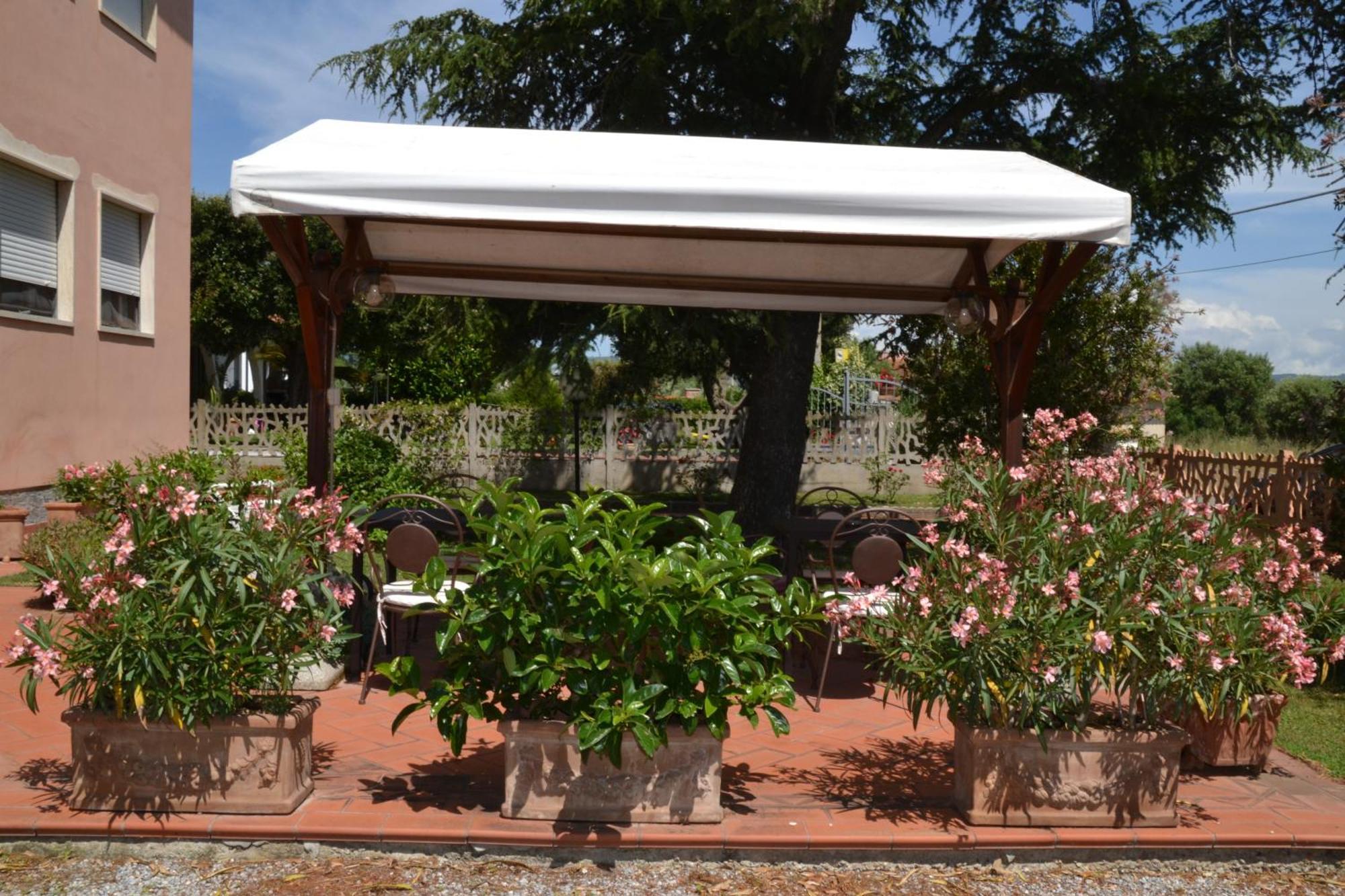 La Mimosa Hotel Bolgheri Bagian luar foto